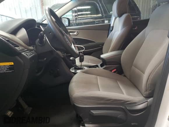 2015 Hyundai Santa Fe with VIN 5XYZTDLB1FG260106, listed as a Copart auction lot 86819045 with 153,282 mi miles and Clean title. Bid and sale history available at DreamBid. Image 7.