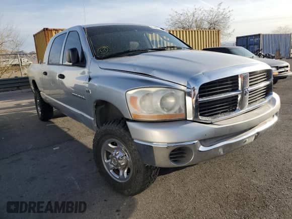 2006 Dodge 1500 SLT с VIN 3D7KS19D66G239321, выставлен на аукционе Copart как лот 49711465 с пробегом Не указан миль и Списание • Salvage title. История ставок и продаж доступна на DreamBid. Изображение 4.