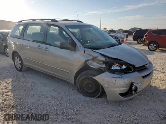 2005 Toyota Sienna CE с VIN 5TDZA23C75S262611, выставлен на аукционе Copart как лот 80632025 с пробегом 283 792 миль миль и Списание • Salvage title. История ставок и продаж доступна на DreamBid. Изображение 4.