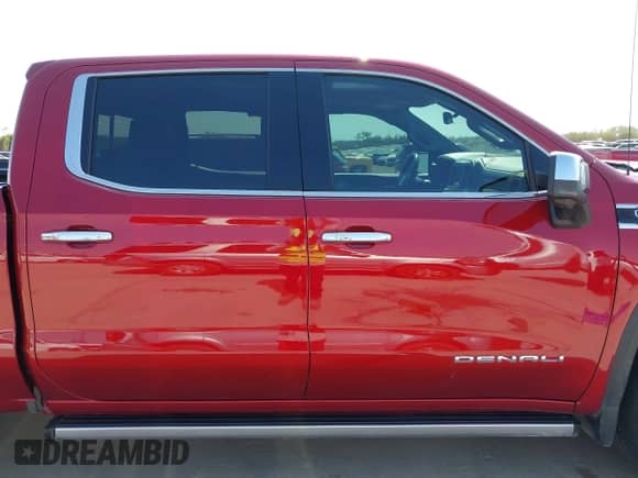 2019 GMC Sierra 1500 Denali z VIN 1GTU9FEL0KZ291790, wystawiony jako IAAI lot #43187557 z przebiegiem 80 187 mil mil oraz . Historia ofert i sprzedaży dostępna na DreamBid. Obrazek 13.