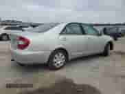 2004 Toyota Camry LE z VIN 4T1BE32K24U816888, wystawiony jako Copart lot #70691535 z przebiegiem 194 215 mil mil oraz Szkoda całkowita • Salvage title. Historia ofert i sprzedaży dostępna na DreamBid. Obrazek 3.