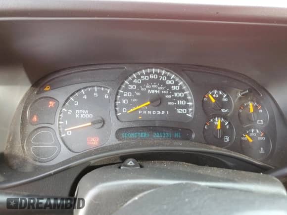 2006 Chevrolet Silverado 1500 Work Truck с VIN 1GCEC14V56Z261976, выставлен на аукционе Copart как лот 47226395 с пробегом 221 331 миль миль и Списание • Salvage title. История ставок и продаж доступна на DreamBid. Изображение 9.