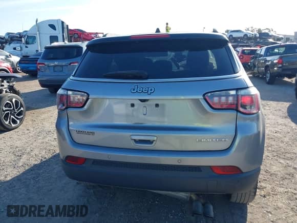 2018 Jeep Compass Limited with VIN 3C4NJCCB8JT212182, listed as a IAAI auction lot 42470763 with 109,425 mi miles and . Bid and sale history available at DreamBid. Image 16.