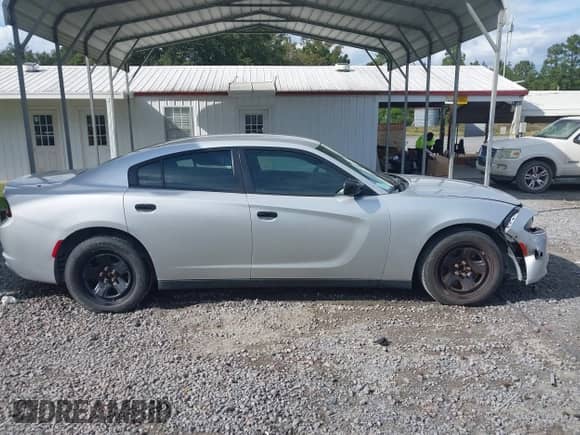 2015 Dodge Charger Police z VIN 2C3CDXAT6FH819185, wystawiony jako IAAI lot #43293118 z przebiegiem 155 475 mil mil oraz . Historia ofert i sprzedaży dostępna na DreamBid. Obrazek 13.