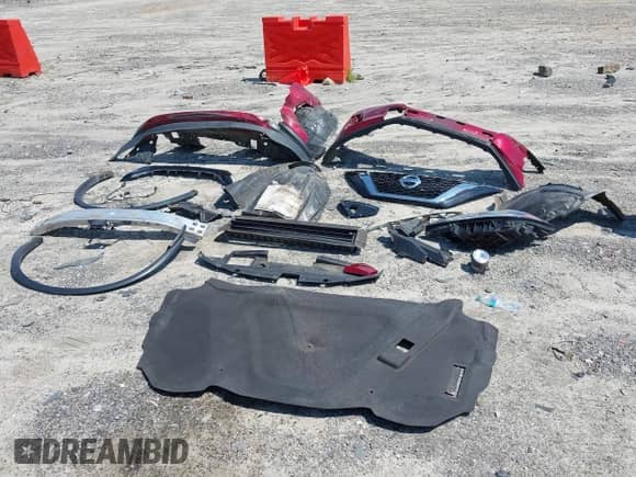 2020 Nissan Murano SL z VIN 5N1AZ2CJ7LN139488, wystawiony jako IAAI lot #42892847 z przebiegiem 105 344 mil mil oraz . Historia ofert i sprzedaży dostępna na DreamBid. Obrazek 12.