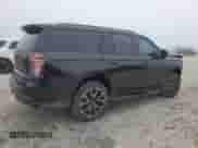 2021 Chevrolet Tahoe RST z VIN 1GNSCRKD5MR351189, wystawiony jako Copart lot #43082535 z przebiegiem 96 013 mil mil oraz Szkoda całkowita • Salvage title. Historia ofert i sprzedaży dostępna na DreamBid. Obrazek 3.