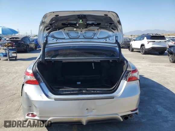 2019 Toyota Camry SE z VIN 4T1B11HK5KU775354, wystawiony jako Copart lot #85873795 z przebiegiem 42 472 mil mil oraz Szkoda całkowita • Salvage title. Historia ofert i sprzedaży dostępna na DreamBid. Obrazek 6.