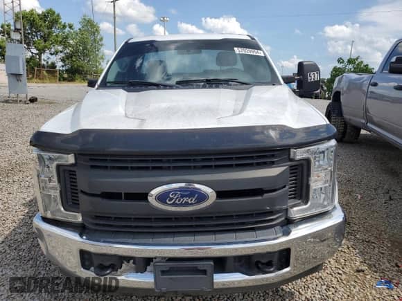 2018 Ford F-250 XL with VIN 1FDBF2A65JEC70542, listed as a Copart auction lot 57920954 with Not provided miles and Salvage title. Bid and sale history available at DreamBid. Image 5.