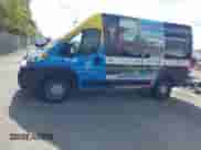 2022 Ram ProMaster Cargo z VIN 3C6LRVBG2NE119197, wystawiony jako IAAI lot #42045262 z przebiegiem 72 484 mil mil oraz . Historia ofert i sprzedaży dostępna na DreamBid. Obrazek 15.