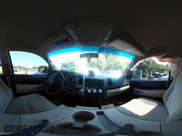 2012 Toyota Tundra z VIN 5TFRU5F18CX026186, wystawiony jako IAAI lot #42414319 z przebiegiem 216 128 mil mil oraz . Historia ofert i sprzedaży dostępna na DreamBid. Obrazek 20.