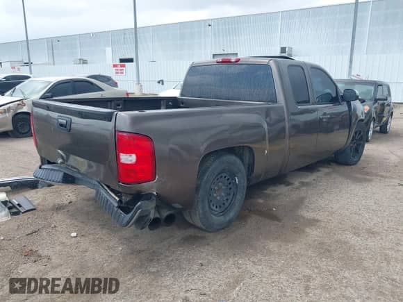 2007 Chevrolet Silverado 1500 1LT с VIN 1GCEC19J67Z508686, выставлен на аукционе IAAI как лот 42162260 с пробегом 176 340 миль миль и . История ставок и продаж доступна на DreamBid. Изображение 4.