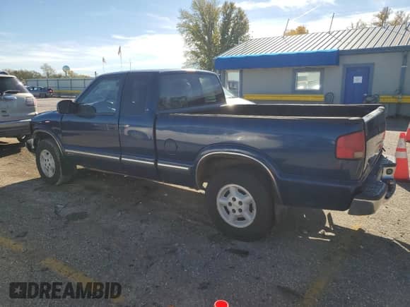 2001 Chevrolet S-10 LS с VIN 1GCDT19WX1K138172, выставлен на аукционе Copart как лот 79623404 с пробегом 167 179 миль миль и Списание • Salvage title. История ставок и продаж доступна на DreamBid. Изображение 2.