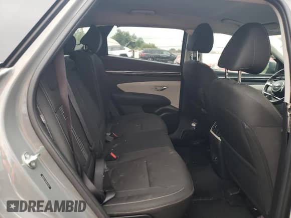 2024 Hyundai Tucson SEL z VIN 5NMJBCDE0RH399639, wystawiony jako Copart lot #68722375 z przebiegiem 56 774 mil mil oraz Szkoda całkowita • Salvage title. Historia ofert i sprzedaży dostępna na DreamBid. Obrazek 11.