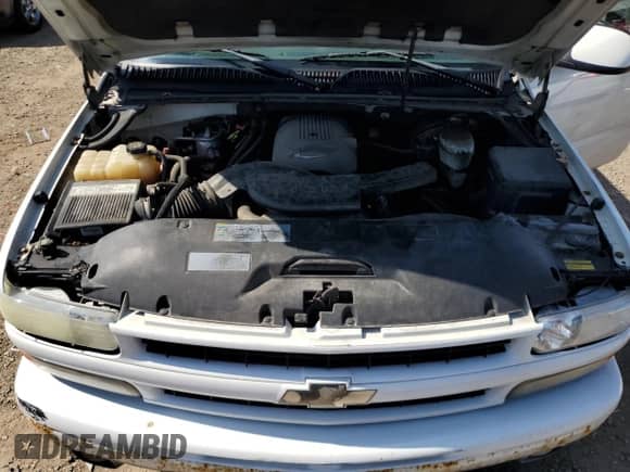 2003 Chevrolet Suburban Z71 с VIN 3GNFK16T03G165341, выставлен на аукционе Copart как лот 62577515 с пробегом 256 187 миль миль и Списание • Salvage title. История ставок и продаж доступна на DreamBid. Изображение 12.