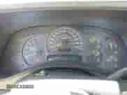2005 GMC Sierra 1500 Work Truck z VIN 1GTEC14X75Z329484, wystawiony jako IAAI lot #42024970 z przebiegiem 193 068 mil mil oraz . Historia ofert i sprzedaży dostępna na DreamBid. Obrazek 7.