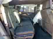 2025 Chevrolet Tahoe LT z VIN 1GNS5NRD7SR148973, wystawiony jako Copart lot #69501545 z przebiegiem 14 342 mil mil oraz Szkoda całkowita • Salvage title. Historia ofert i sprzedaży dostępna na DreamBid. Obrazek 11.
