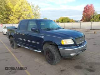 2003 Ford F-150 XLT z VIN 1FTRW08L73KD26519, wystawiony jako IAAI lot #43430541 z przebiegiem Nie podano mil oraz . Historia ofert i sprzedaży dostępna na DreamBid. Obrazek 1.