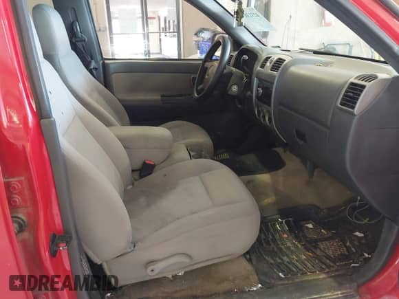 2005 Chevrolet Colorado 1SB LS Z85 z VIN 1GCCS136358152988, wystawiony jako IAAI lot #42313836 z przebiegiem 246 815 mil mil oraz . Historia ofert i sprzedaży dostępna na DreamBid. Obrazek 5.