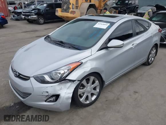 2013 Hyundai Elantra GLS z VIN KMHDH4AE6DU779474, wystawiony jako IAAI lot #42569044 z przebiegiem 95 106 mil mil oraz . Historia ofert i sprzedaży dostępna na DreamBid. Obrazek 2.