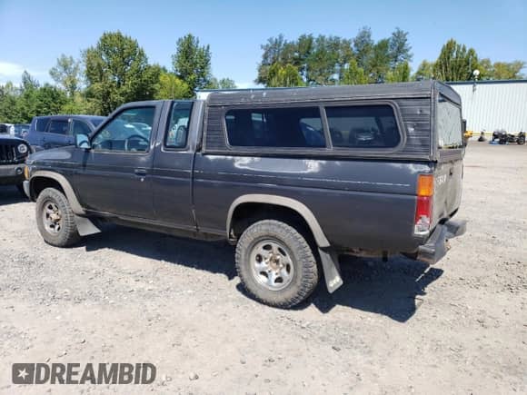 1993 Nissan Frontier XE с VIN 1N6SD16YXPC436263, выставлен на аукционе Copart как лот 67950885 с пробегом 163 671 миль миль и Списание • Salvage title. История ставок и продаж доступна на DreamBid. Изображение 2.