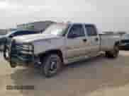 2005 Chevrolet Silverado 3500 LT с VIN 1GCJC33225F967451, выставлен на аукционе Copart как лот 58543895 с пробегом 200 275 миль миль и Чистый • Clean title. История ставок и продаж доступна на DreamBid. Изображение 1.