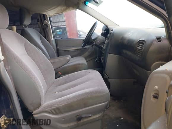 2005 Dodge Caravan SXT with VIN 2D4GP44L05R544391, listed as a IAAI auction lot 43300123 with 156,847 mi miles and . Bid and sale history available at DreamBid. Image 5.
