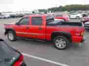 2005 GMC Sierra 1500 SLE с VIN 2GTEK13T251266515, выставлен на аукционе IAAI как лот 43338430 с пробегом 228 454 миль миль и . История ставок и продаж доступна на DreamBid. Изображение 15.