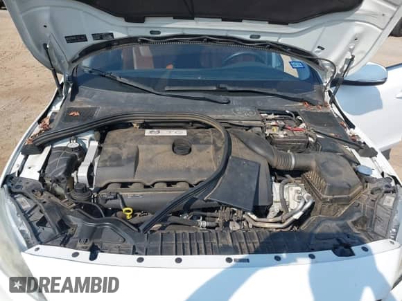 2014 Volvo S60 T6 with VIN YV1902FH3E2274346, listed as a IAAI auction lot 43229130 with 168,321 mi miles and . Bid and sale history available at DreamBid. Image 10.