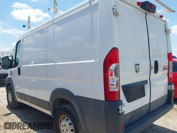 2015 Ram ProMaster Cargo с VIN 3C6TRVNG6FE519812, выставлен на аукционе IAAI как лот 42379345 с пробегом 179 003 миль миль и . История ставок и продаж доступна на DreamBid. Изображение 6.