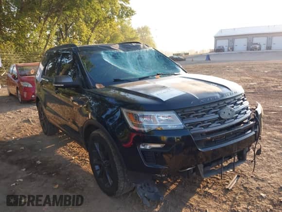 2018 Ford Explorer XLT with VIN 1FM5K7D89JGC38989, listed as a IAAI auction lot 43245513 with 145,147 mi miles and . Bid and sale history available at DreamBid. Image 1.