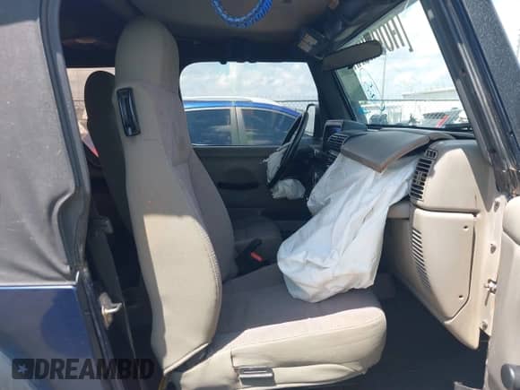 2005 Jeep Wrangler X с VIN 1J4FA39S45P321691, выставлен на аукционе IAAI как лот 42688092 с пробегом 127 976 миль миль и . История ставок и продаж доступна на DreamBid. Изображение 5.