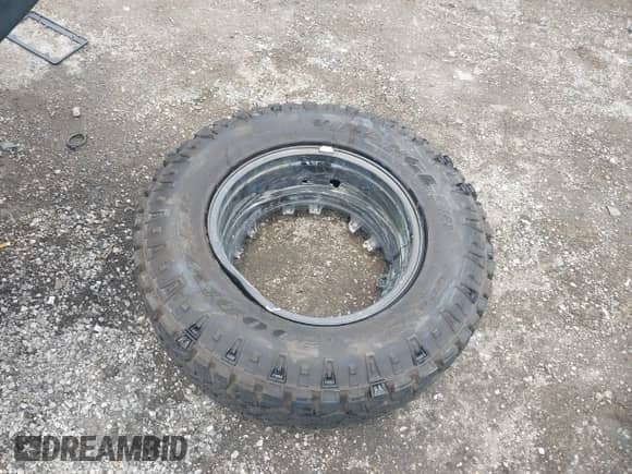 2025 Ram 1500 Rebel z VIN 1C6SRFLP5SN658193, wystawiony jako IAAI lot #42648676 z przebiegiem 11 099 mil mil oraz . Historia ofert i sprzedaży dostępna na DreamBid. Obrazek 12.