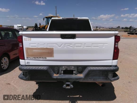 2020 Chevrolet Silverado 2500HD Work Truck z VIN 1GC1YLE74LF196238, wystawiony jako IAAI lot #42032508 z przebiegiem 128 921 mil mil oraz . Historia ofert i sprzedaży dostępna na DreamBid. Obrazek 16.