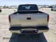 2004 Chevrolet S-10 LS z VIN 1GCDT13X14K113828, wystawiony jako Copart lot #64229655 z przebiegiem 100 013 mil mil oraz Szkoda całkowita • Salvage title. Historia ofert i sprzedaży dostępna na DreamBid. Obrazek 6.