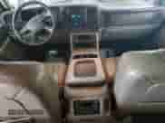 2006 Chevrolet Avalanche Z71 z VIN 3GNEK12Z56G101919, wystawiony jako Copart lot #65837695 z przebiegiem 212 107 mil mil oraz Nie do naprawy • Non repairable. Historia ofert i sprzedaży dostępna na DreamBid. Obrazek 8.