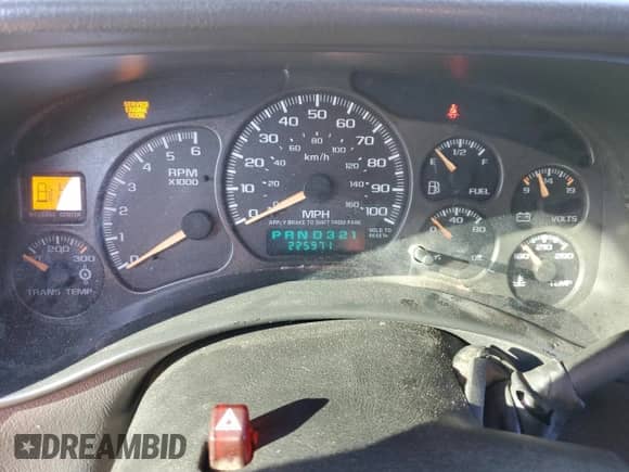 2001 Chevrolet Silverado 1500HD LS z VIN 1GCGC13U11F200328, wystawiony jako Copart lot #79548524 z przebiegiem 225 971 mil mil oraz Szkoda całkowita • Salvage title. Historia ofert i sprzedaży dostępna na DreamBid. Obrazek 9.
