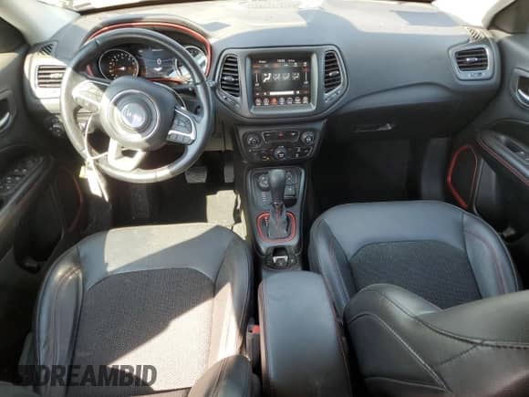 2020 Jeep Compass Trailhawk with VIN 3C4NJDDBXLT163395, listed as a Copart auction lot 81366435 with 56,199 mi miles and Salvage title. Bid and sale history available at DreamBid. Image 8.