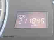 2015 Toyota Camry SE z VIN 4T1BF1FKXFU498713, wystawiony jako IAAI lot #43491138 z przebiegiem 211 840 mil mil oraz . Historia ofert i sprzedaży dostępna na DreamBid. Obrazek 15.