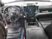 2020 Ram 1500 Limited z VIN 1C6SRFHT2LN153493, wystawiony jako Copart lot #67365545 z przebiegiem 68 828 mil mil oraz Szkoda całkowita • Salvage title. Historia ofert i sprzedaży dostępna na DreamBid. Obrazek 8.