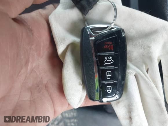 2018 Hyundai Santa Fe Ultimate с VIN 5XYZWDLA8JG518676, выставлен на аукционе IAAI как лот 41402511 с пробегом 107 551 миль миль и . История ставок и продаж доступна на DreamBid. Изображение 11.