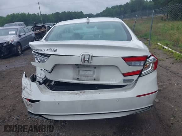 2018 Honda Accord Touring z VIN 1HGCV3F98JA002436, wystawiony jako IAAI lot #42436735 z przebiegiem 171 779 mil mil oraz . Historia ofert i sprzedaży dostępna na DreamBid. Obrazek 16.