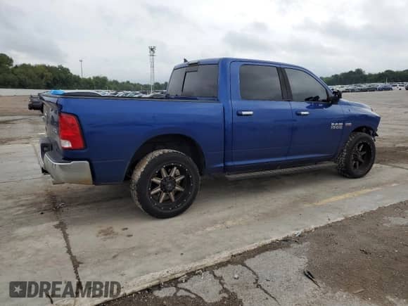 2014 Ram 1500 Big Horn z VIN 1C6RR7LT3ES427672, wystawiony jako Copart lot #70471025 z przebiegiem 105 409 mil mil oraz Szkoda całkowita • Salvage title. Historia ofert i sprzedaży dostępna na DreamBid. Obrazek 3.