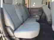 2017 Ram 1500 Tradesman z VIN 1C6RR7KG1HS601389, wystawiony jako Copart lot #52207825 z przebiegiem 144 700 mil mil oraz Czysty tytuł • Clean title. Historia ofert i sprzedaży dostępna na DreamBid. Obrazek 10.