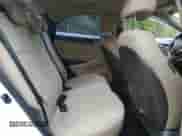 2014 Hyundai Accent GLS z VIN KMHCT4AE8EU684992, wystawiony jako Copart lot #41794524 z przebiegiem 86 089 mil mil oraz Szkoda całkowita • Salvage title. Historia ofert i sprzedaży dostępna na DreamBid. Obrazek 10.