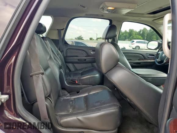 2009 Cadillac Escalade with VIN 1GYFK23259R221884, listed as a Copart auction lot 58848375 with 173,556 mi miles and Salvage title. Bid and sale history available at DreamBid. Image 11.