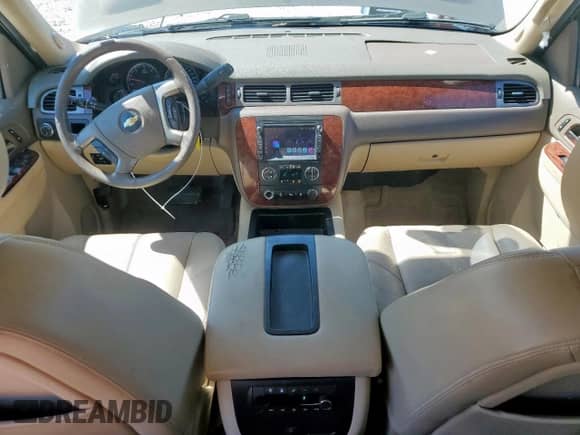 2014 Chevrolet Suburban LT with VIN 1GNSCJE05ER175420, listed as a Copart auction lot 91117505 with 165,340 mi miles and Salvage title. Bid and sale history available at DreamBid. Image 8.