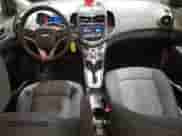 2016 Chevrolet Sonic LT с VIN 1G1JC6SB3G4101736, выставлен на аукционе Copart как лот 86895854 с пробегом 75 591 миль миль и Списание • Salvage title. История ставок и продаж доступна на DreamBid. Изображение 8.