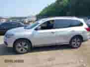 2020 Nissan Pathfinder S z VIN 5N1DR2AN9LC635763, wystawiony jako IAAI lot #42912961 z przebiegiem 33 864 mil mil oraz . Historia ofert i sprzedaży dostępna na DreamBid. Obrazek 14.
