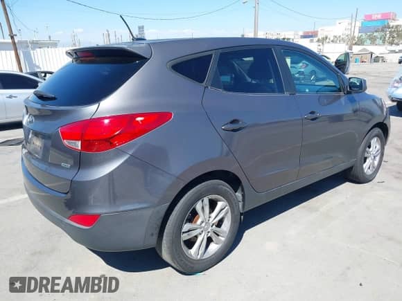 2015 Hyundai Tucson GLS с VIN KM8JTCAF5FU958287, выставлен на аукционе IAAI как лот 43145086 с пробегом 91 885 миль миль и . История ставок и продаж доступна на DreamBid. Изображение 4.