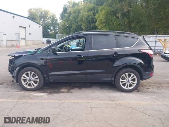 2018 Ford Escape SE с VIN 1FMCU9GD7JUA58093, выставлен на аукционе IAAI как лот 43185112 с пробегом 112 038 миль миль и . История ставок и продаж доступна на DreamBid. Изображение 15.